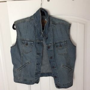 Sleeveless Levi’s Jean Jacket